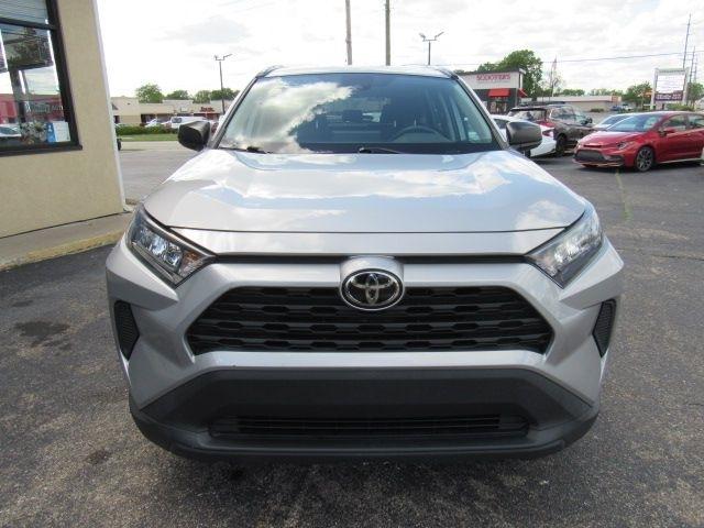 Toyota RAV4 LE AWD 2021