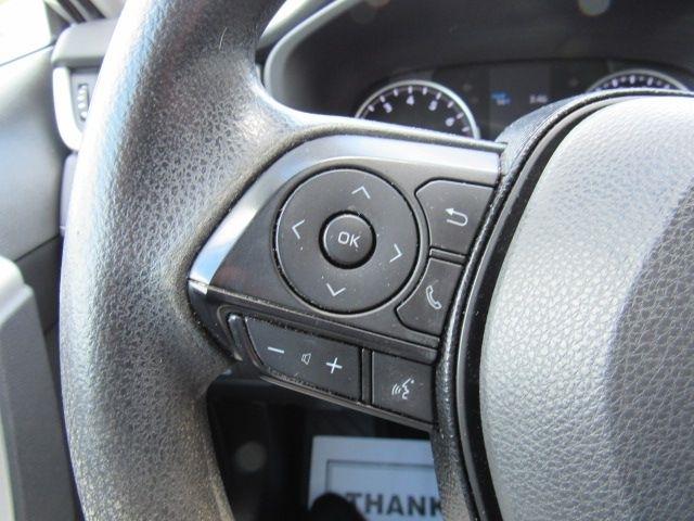 Toyota RAV4 LE AWD 2021