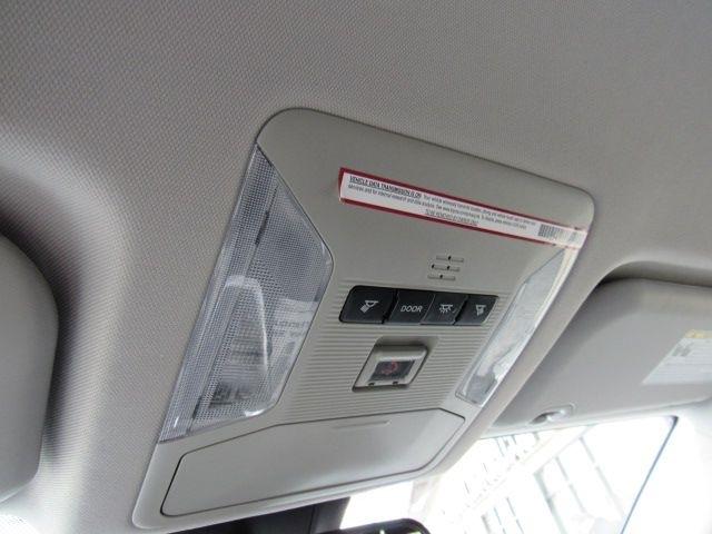 Toyota RAV4 LE AWD 2021