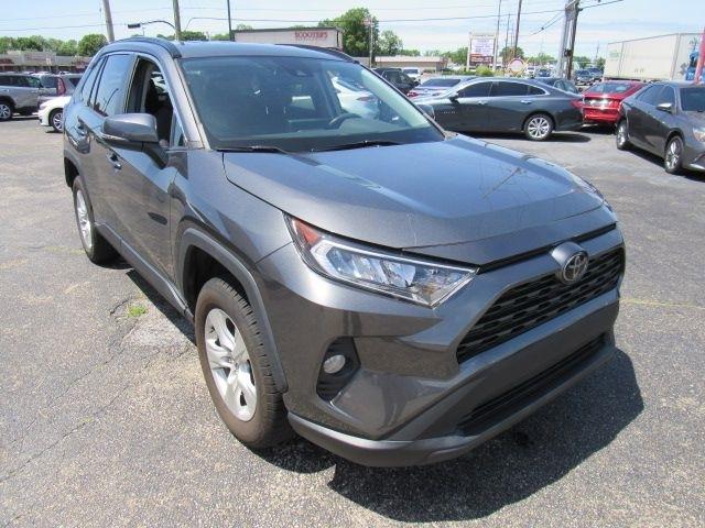 Toyota RAV4 XLE 2021