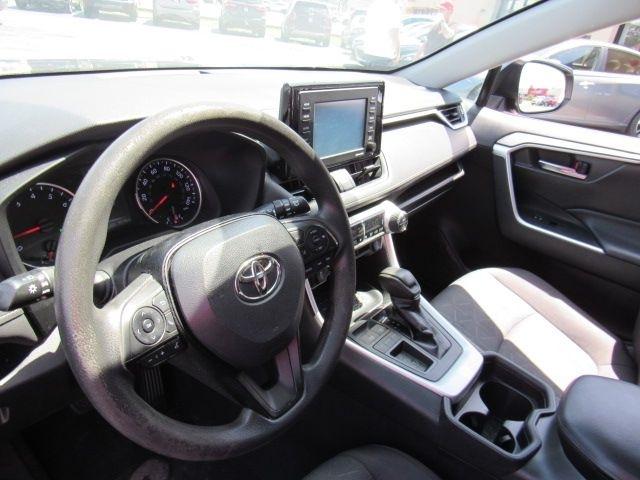 Toyota RAV4 XLE 2021