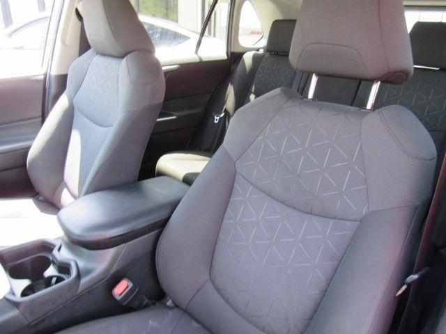 Toyota RAV4 XLE 2021