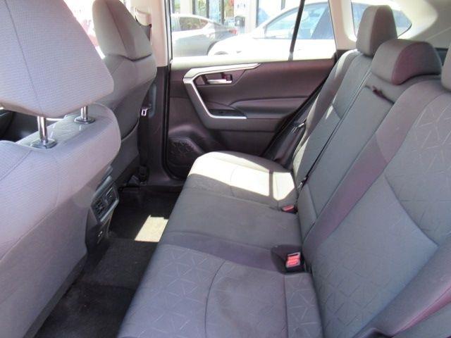 Toyota RAV4 XLE 2021