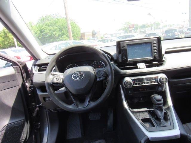 Toyota RAV4 XLE 2021