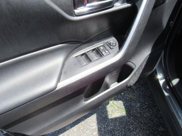Toyota RAV4 XLE 2021