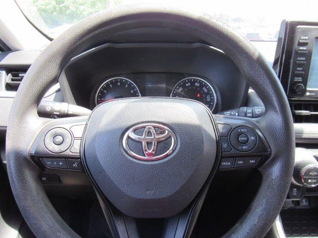 Toyota RAV4 XLE 2021