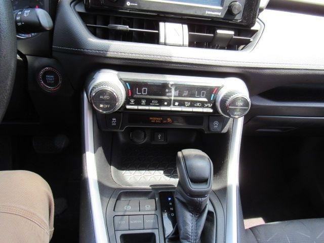 Toyota RAV4 XLE 2021
