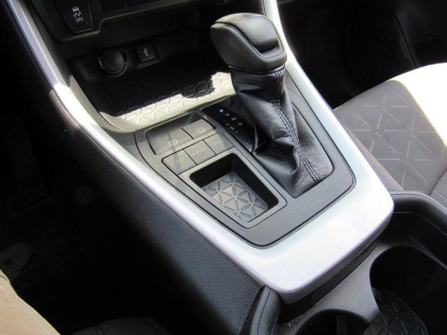 Toyota RAV4 XLE 2021