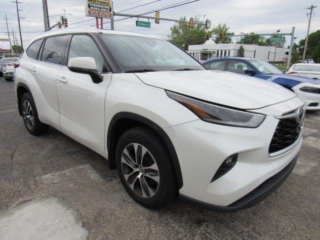 Toyota Highlander XLE Nav AWD V6 2021