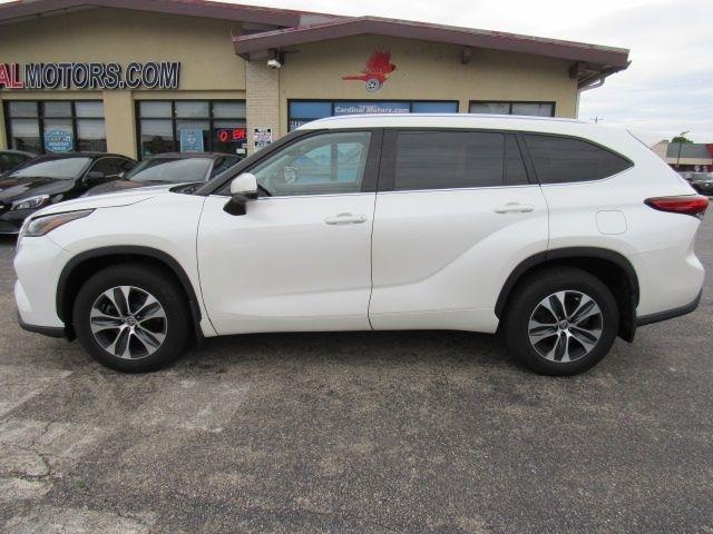 Toyota Highlander XLE Nav AWD V6 2021
