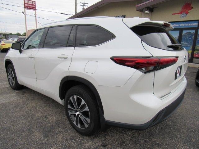 Toyota Highlander XLE Nav AWD V6 2021