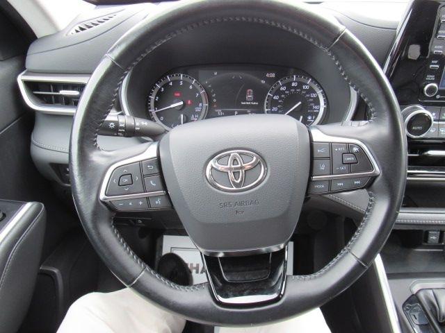 Toyota Highlander XLE Nav AWD V6 2021