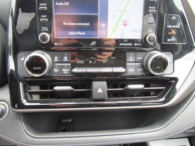 Toyota Highlander XLE Nav AWD V6 2021