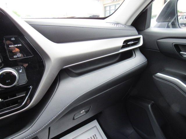 Toyota Highlander XLE Nav AWD V6 2021