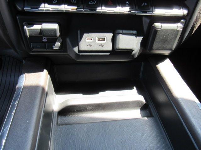 Chevrolet Silverado 1500 LTZ Crew Cab 4WD 2020