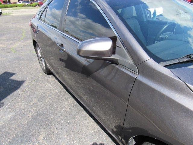 Toyota Camry SE 2017