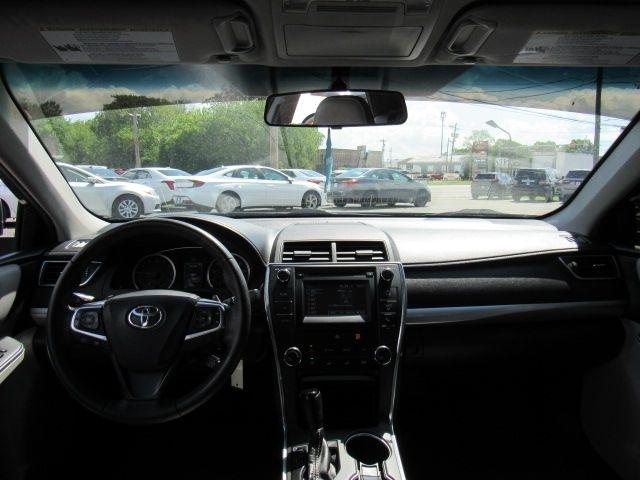 Toyota Camry SE 2017