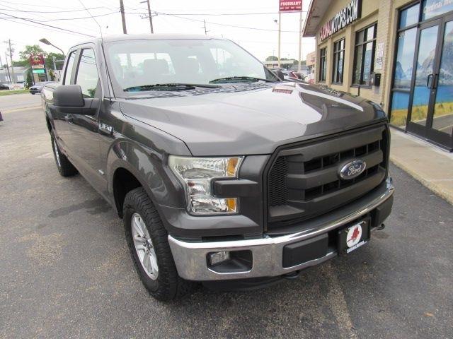 Ford F-150 XL SuperCab 8-ft. Bed 4WD 2015