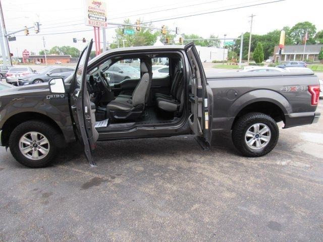 Ford F-150 XL SuperCab 8-ft. Bed 4WD 2015
