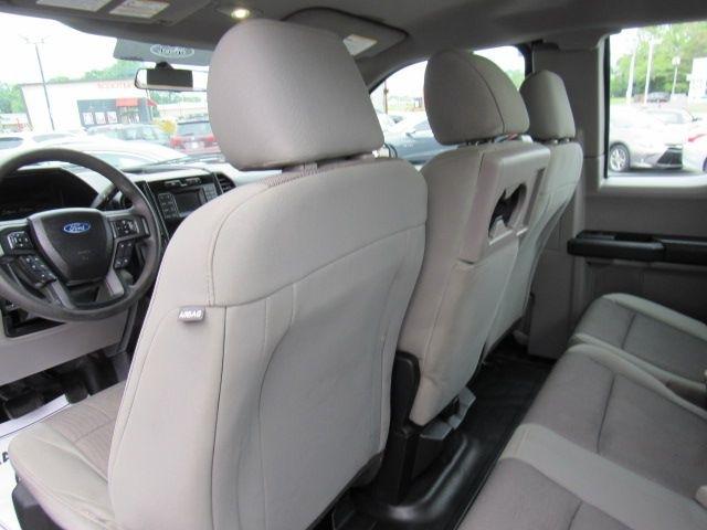 Ford F-150 XL SuperCab 8-ft. Bed 4WD 2015