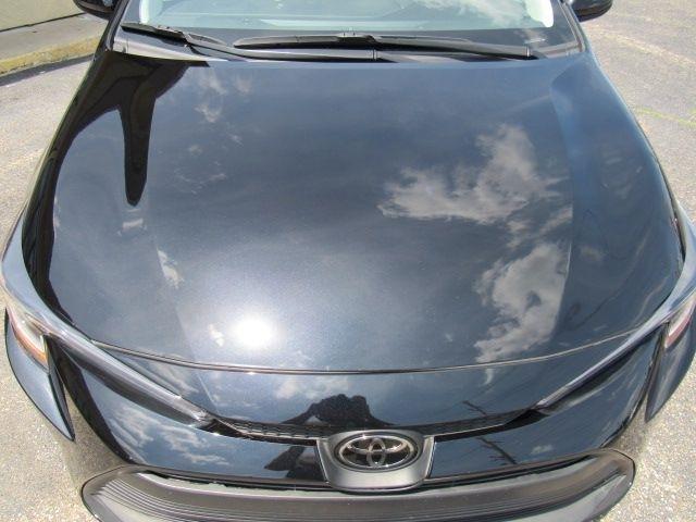 Toyota Corolla LE 2025