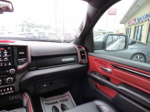 RAM 1500 Rebel Crew Cab SB 4WD 2019