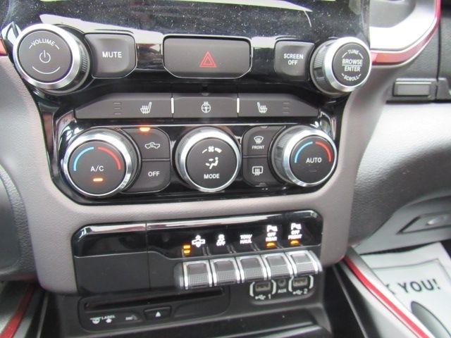 RAM 1500 Rebel Crew Cab SB 4WD 2019