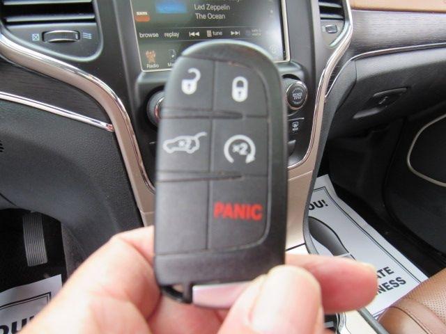 Jeep Grand Cherokee Summit 4WD 2015
