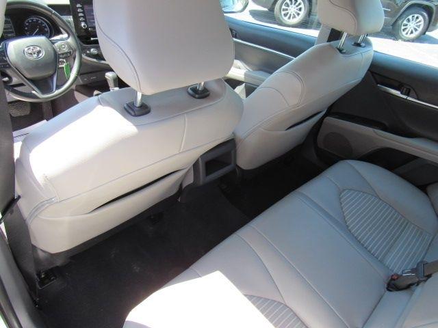 Toyota Camry SE 2022