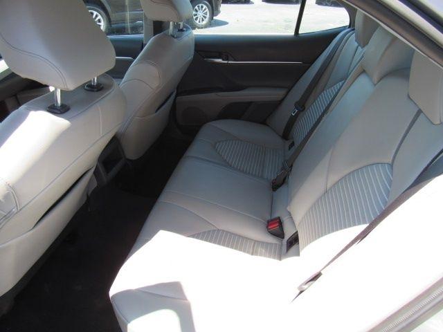 Toyota Camry SE 2022