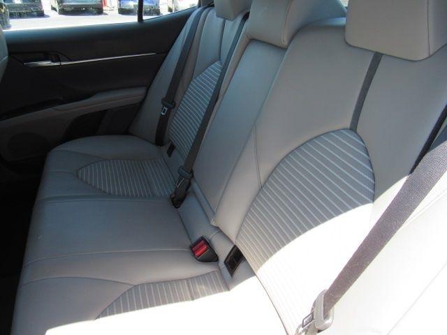 Toyota Camry SE 2022