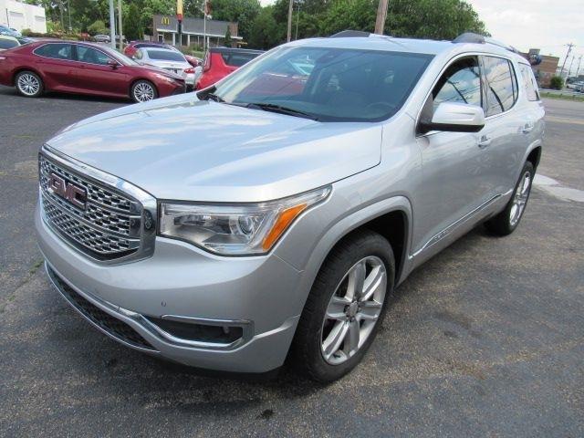 2019 GMC Acadia Denali FWD's photo