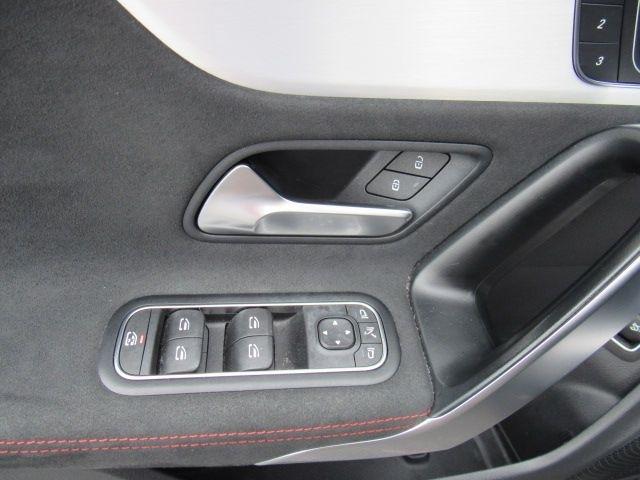 Mercedes-Benz CLA-Class CLA250 4MATIC 2024