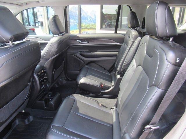 Jeep Grand Cherokee L Limited 4WD 2023