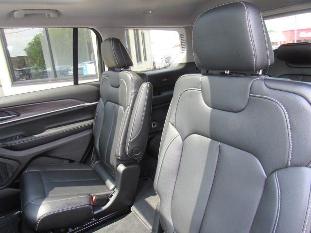 Jeep Grand Cherokee L Limited 4WD 2023