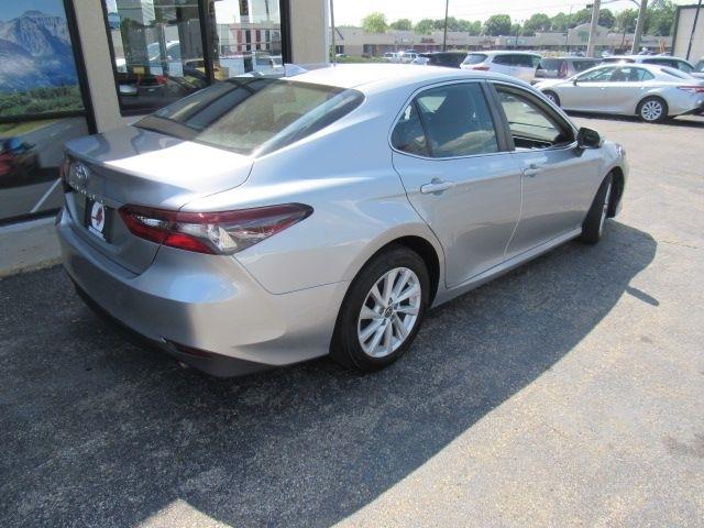 Toyota Camry LE 2021