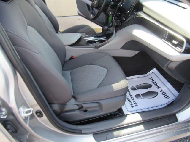 Toyota Camry LE 2021