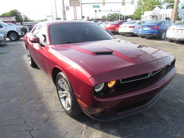 Dodge Challenger SXT 2021