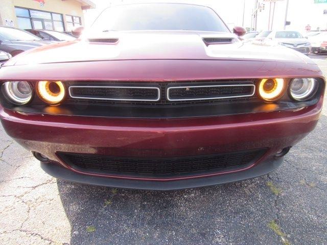Dodge Challenger SXT 2021