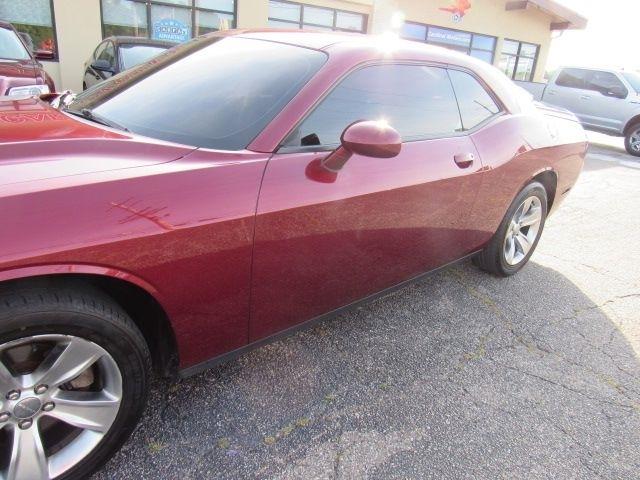 Dodge Challenger SXT 2021