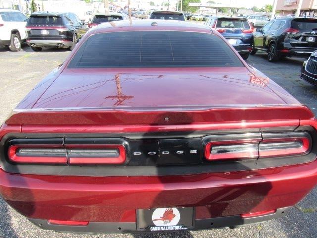 Dodge Challenger SXT 2021