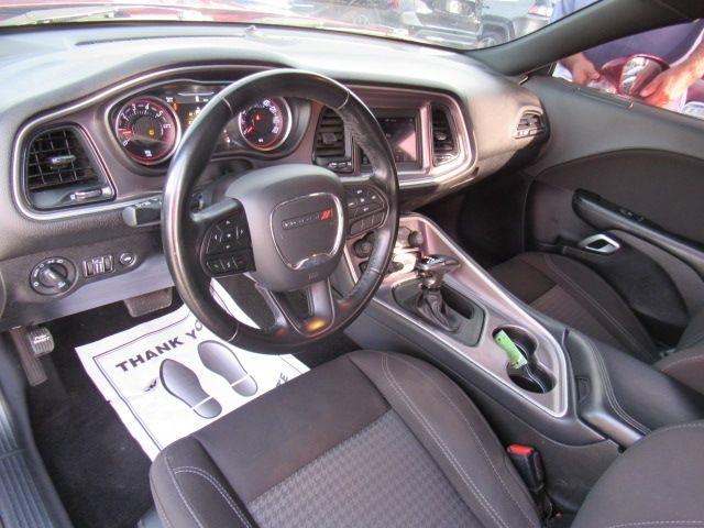 Dodge Challenger SXT 2021