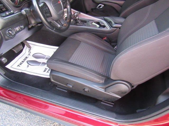 Dodge Challenger SXT 2021