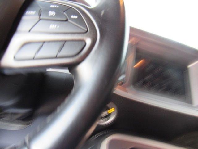 Dodge Challenger SXT 2021