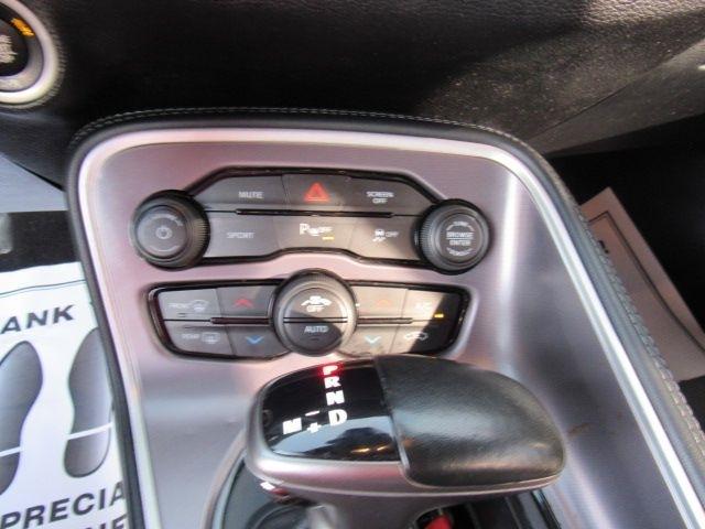 Dodge Challenger SXT 2021