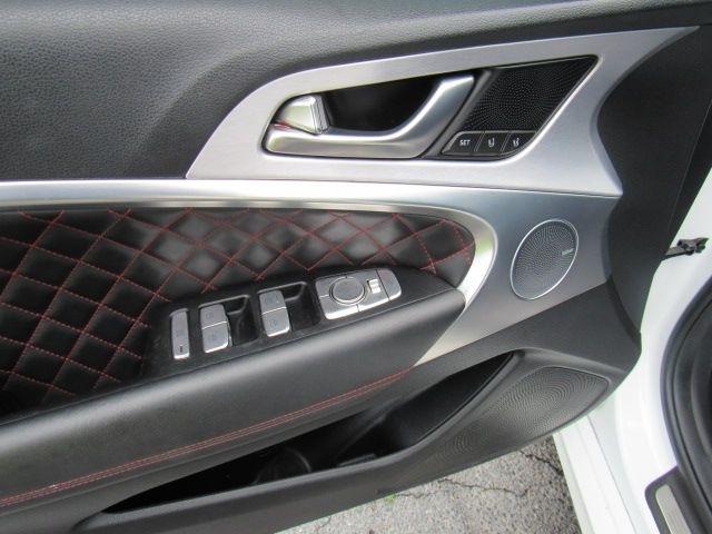 Genesis G70 3.3T Design AWD 2021