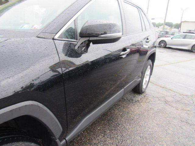 Toyota RAV4 XLE AWD 2019