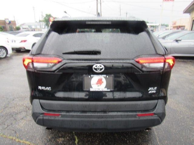 Toyota RAV4 XLE AWD 2019