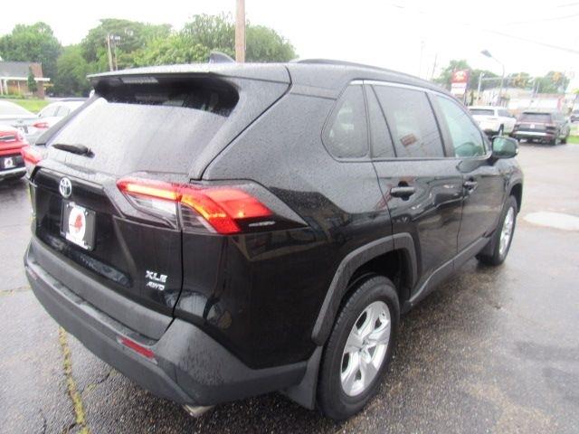 Toyota RAV4 XLE AWD 2019