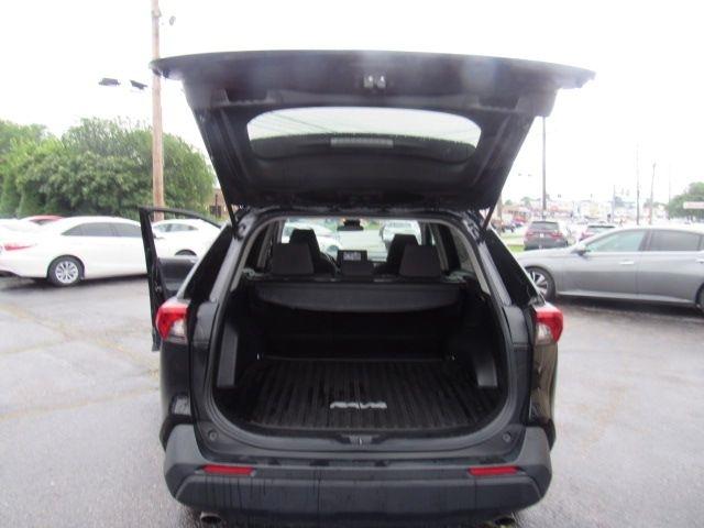 Toyota RAV4 XLE AWD 2019
